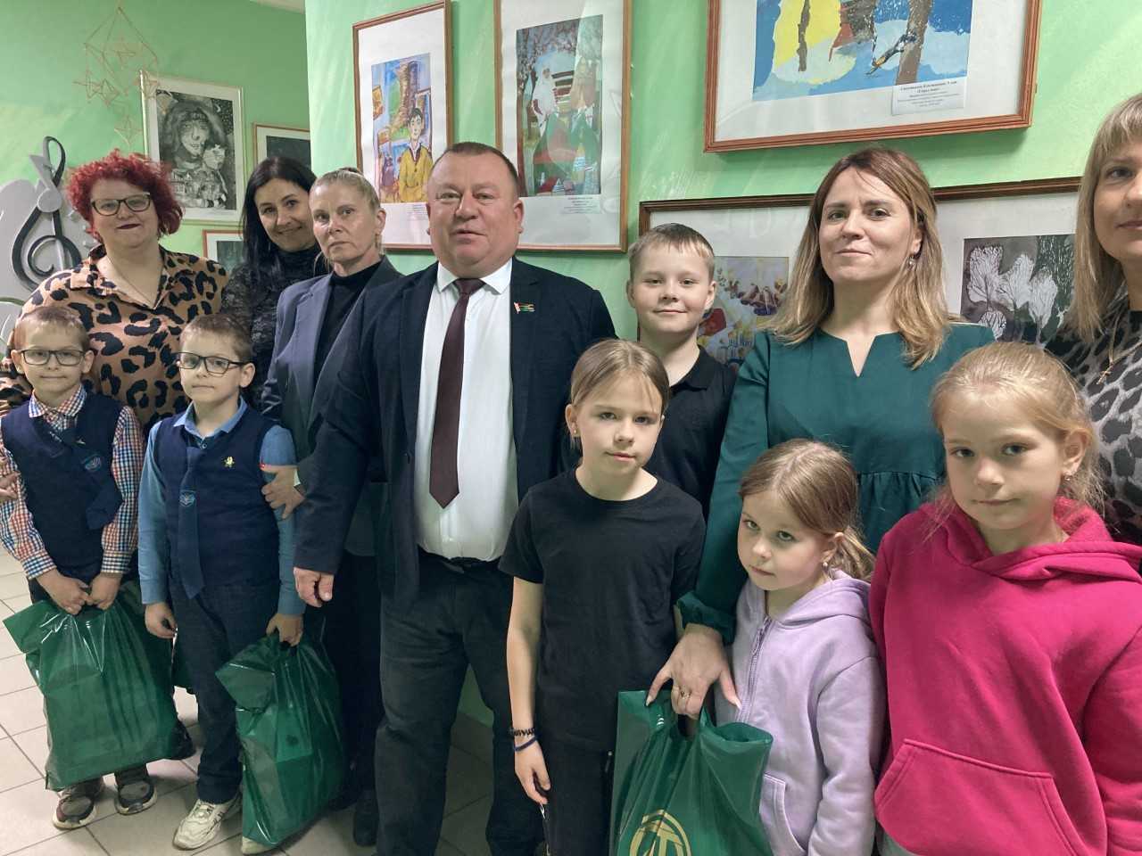 Дети пися  