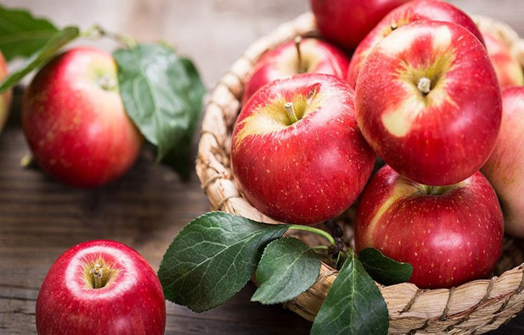 Яблоки